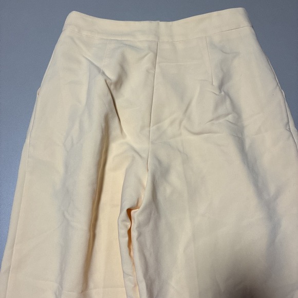 ASOS Light Yellow Twill Buttermilk Pleated Relaxed Wide Leg Pants NWT US Size 8 - Picture 6 of 6